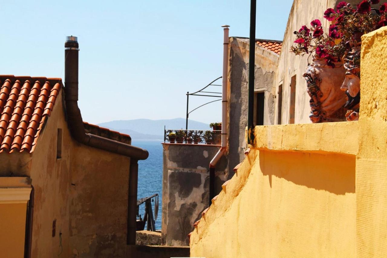 Casa Vacanza Il Campanile Alghero Eksteriør billede